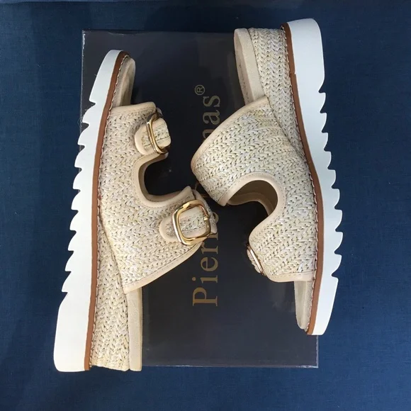 Pierre Dumas Women's Double Buckle Sandals NIB - Picture 4 of 7